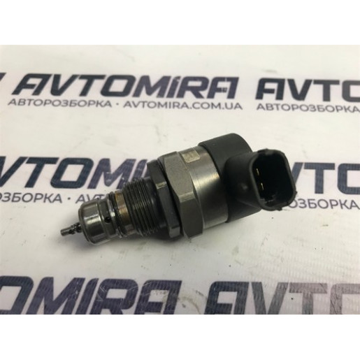 Датчик давления топлива Opel Astra H 2004-2010 0281002507